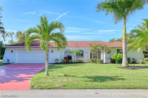 1908 Palaco Grande Pkwy, Cape Coral, FL 33904