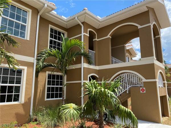 1137 Winding Pines CIR #104, Cape Coral, FL 33909