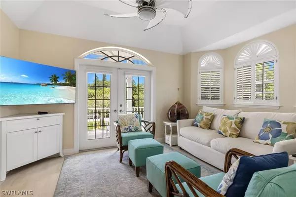 Sanibel, FL 33957,950 VICTORIA WAY