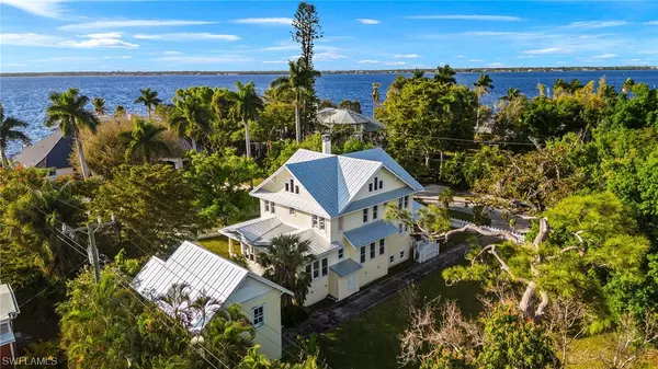 1304 Lynwood AVE, Fort Myers, FL 33901