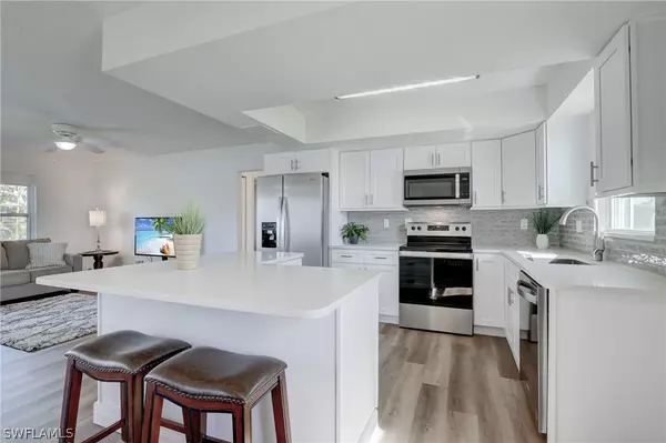 Cape Coral, FL 33914,1543 SW 49th TER