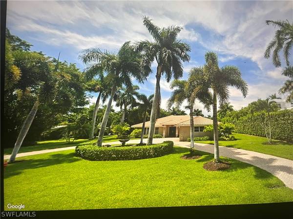 311 Spring Line DR, Naples, FL 34102