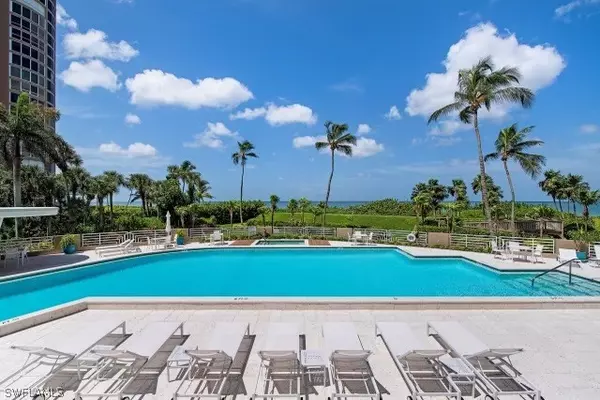 Naples, FL 34103,4651 Gulf Shore BLVD N #405