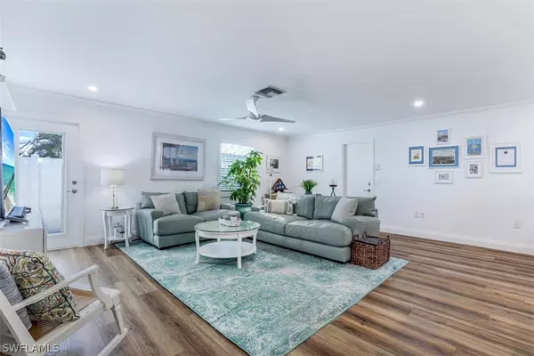 Naples, FL 34103,1229 28th AVE N