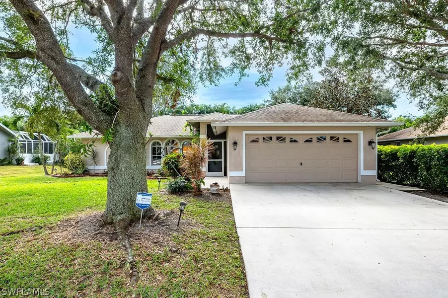 9747 Spring Ridge CIR, Estero, FL 33928