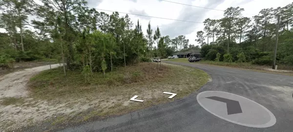 Lehigh Acres, FL 33972,315 Johanna AVE