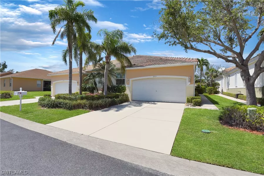 8921 Baytowne LOOP, Fort Myers, FL 33908