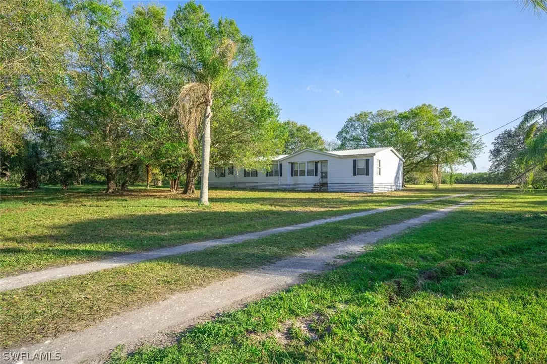 Labelle, FL 33935,2425 Evans RD