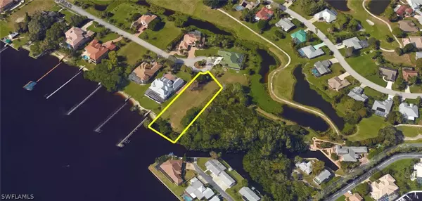 North Fort Myers, FL 33917,6450 River Club CT