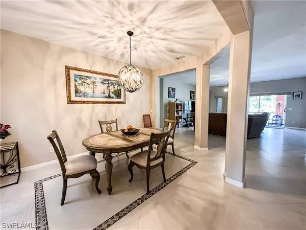 Cape Coral, FL 33990,2211 SE 9th TER