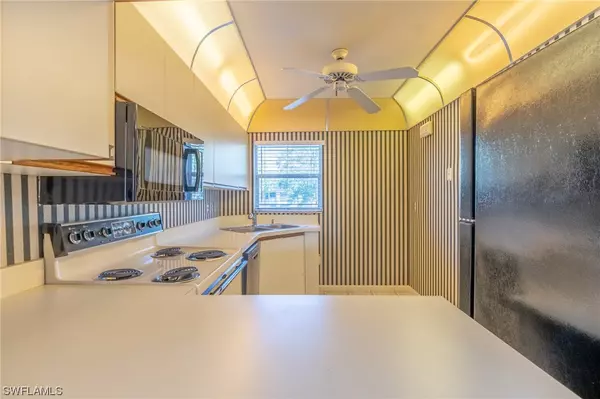 Naples, FL 34105,201 Quail Forest BLVD #202