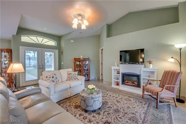 Cape Coral, FL 33990,2209 SE 8th TER