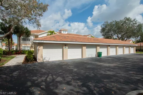 Naples, FL 34109,3031 Horizon LN #2302