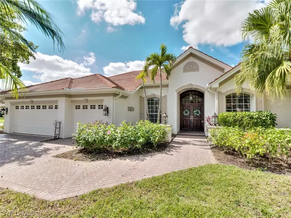7661 Mulberry LN, Naples, FL 34114