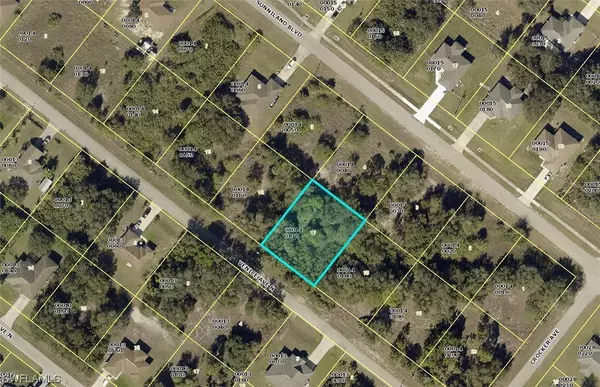 2006 Venice AVE N, Lehigh Acres, FL 33971