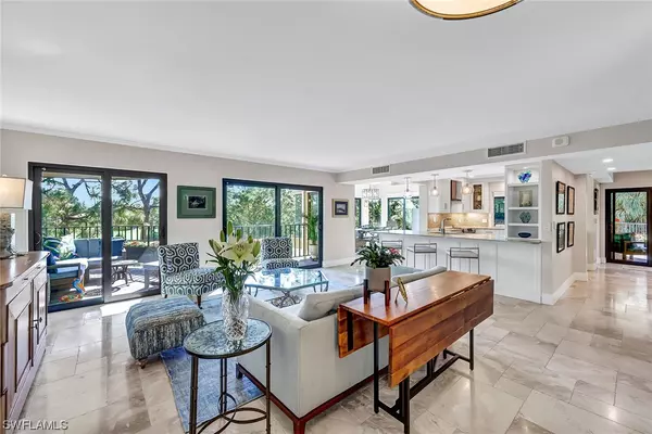 Naples, FL 34108,6710 Pelican Bay BLVD #435