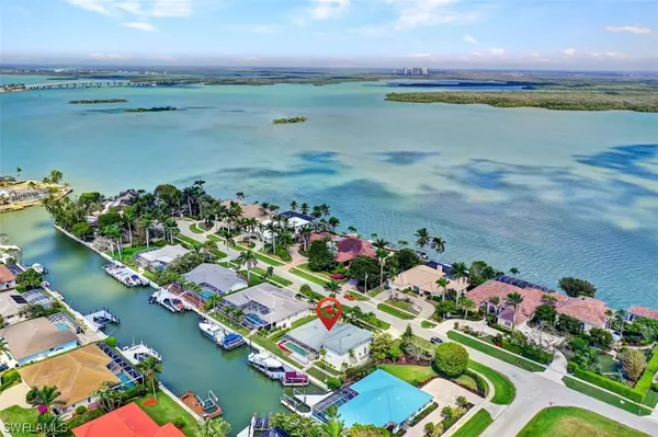 318 Polynesia CT, Marco Island, FL 34145