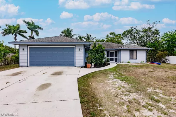 2497 54th TER SW, Naples, FL 34116