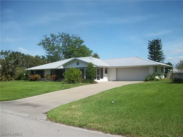 1213 River RD, Moore Haven, FL 33471