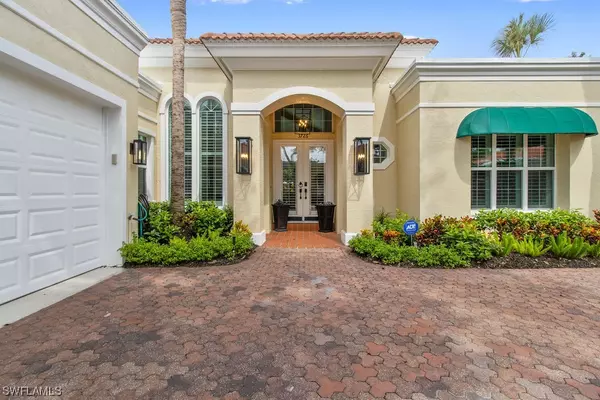 3726 Rachel LN, Naples, FL 34103