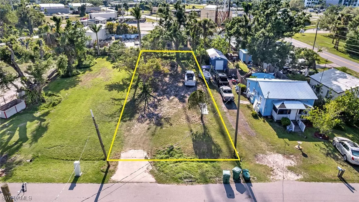 Punta Gorda, FL 33950,6323 Scott ST