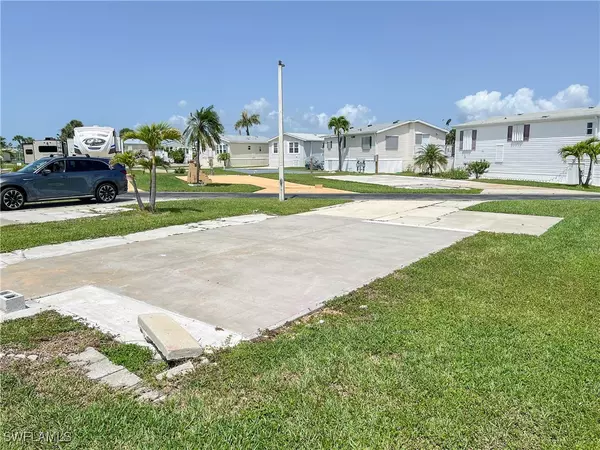 Fort Myers, FL 33908,19681 Summerlin #283 RD
