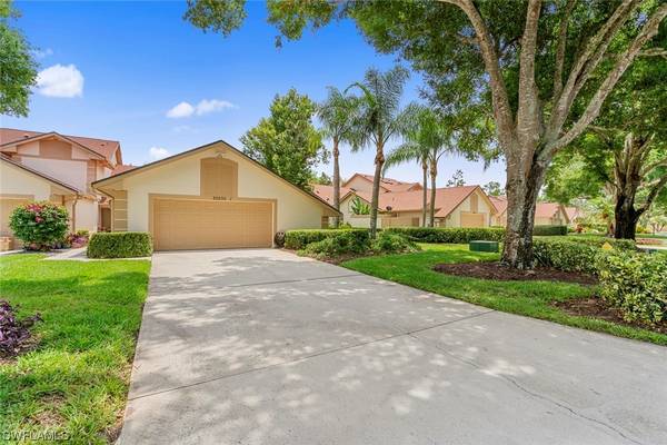 20230 Golden Panther DR #1, Estero, FL 33928