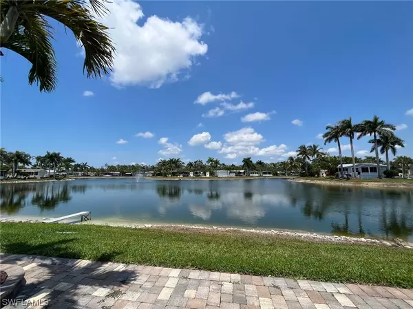 Naples, FL 34114,1350 Silver Lakes BLVD