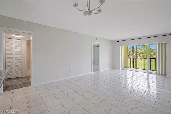 Naples, FL 34105,201 Quail Forest BLVD #202