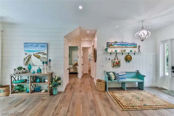 Captiva, FL 33924,11461 Old Lodge LN