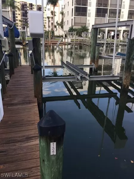 Boat Dock, Fort Myers Beach, FL 33931