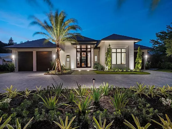Naples, FL 34102,473 Banyan BLVD