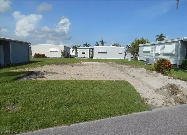 266 Shoreland DR, Fort Myers, FL 33905