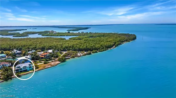 1558 & 1545 San Carlos Bay DR, Sanibel, FL 33957