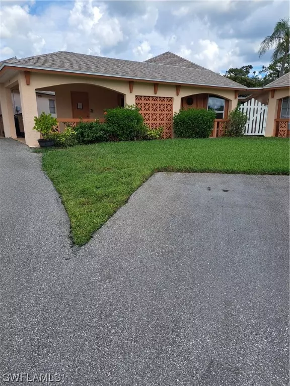 323 Dania ST, Lehigh Acres, FL 33936