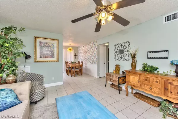 Fort Myers, FL 33907,1560 Colonial BLVD #232