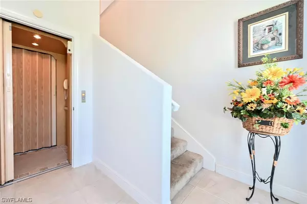 Naples, FL 34119,Address not disclosed