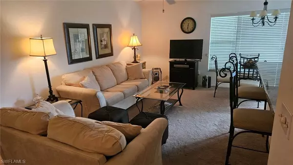 5530 Trailwinds DR #722, Fort Myers, FL 33907