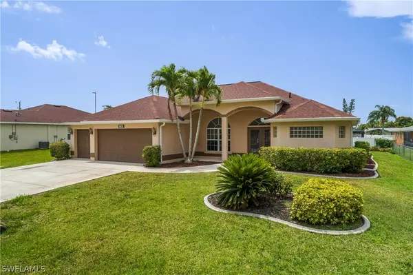 220 SE 45th ST, Cape Coral, FL 33904