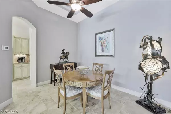 Naples, FL 34104,8130 Valiant DR