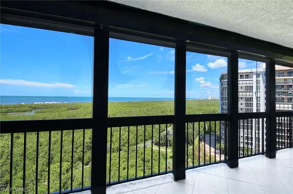 Naples, FL 34108,6001 Pelican Bay BLVD #1004