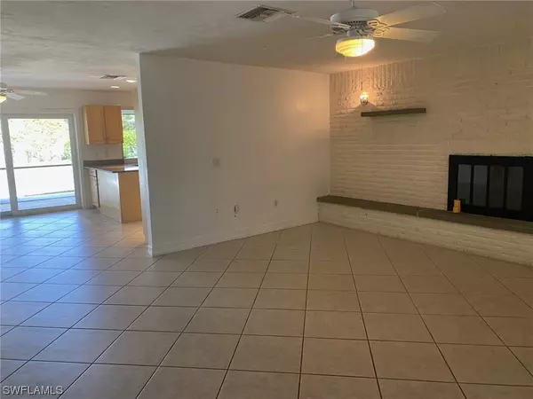 Naples, FL 34113,5241 Cypress LN