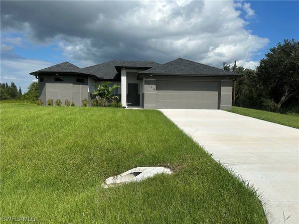 1718 Monroe AVE, Lehigh Acres, FL 33972