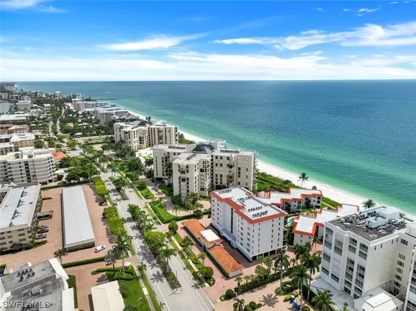 Naples, FL 34103,3333 Gulf Shore BLVD N #501