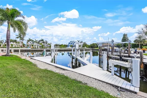 908 S JOY CIR, Marco Island, FL 34145