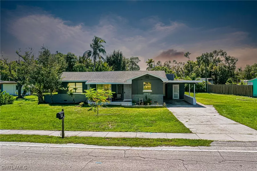 3982 Edgewood AVE, Fort Myers, FL 33916