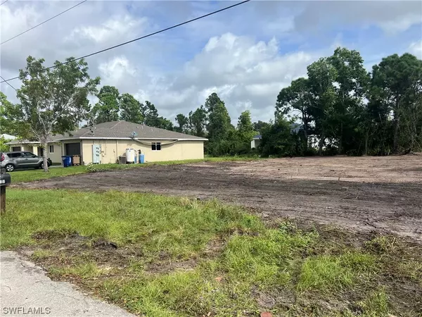 Lehigh Acres, FL 33973,5216 29TH ST SW