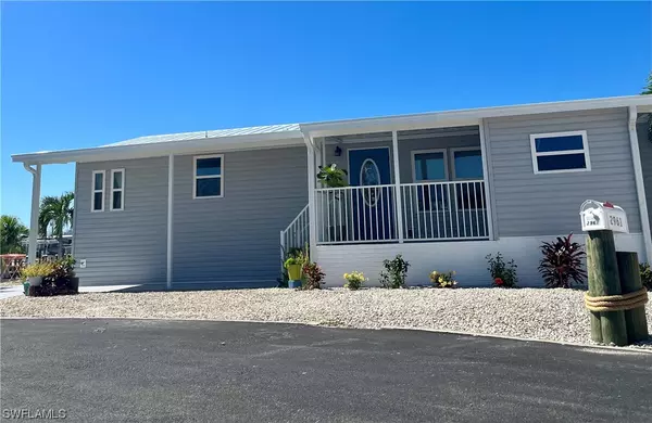 2961 Skipper LN, St James City, FL 33956