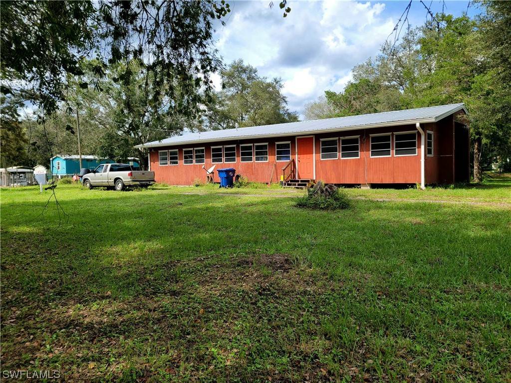 Palmdale, FL 33944,323 Seminole AVE