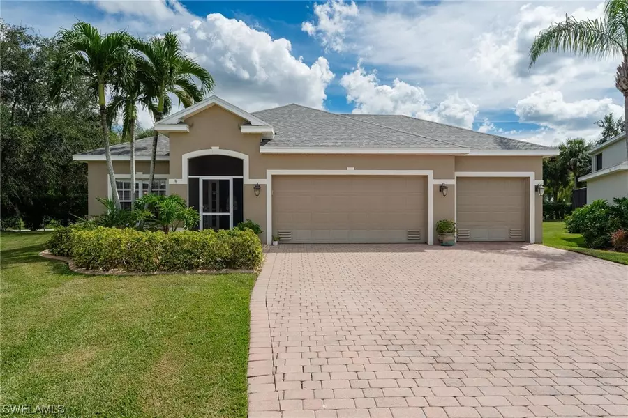 8923 Falcon Pointe LOOP, Fort Myers, FL 33912